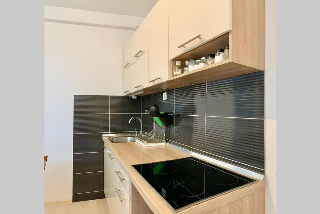 Summer Apartment 4 ماكارسكا المظهر الخارجي الصورة